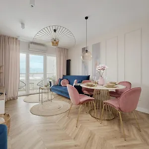 Elegant With Balcony Krakowska By Renters Prestige Apartament